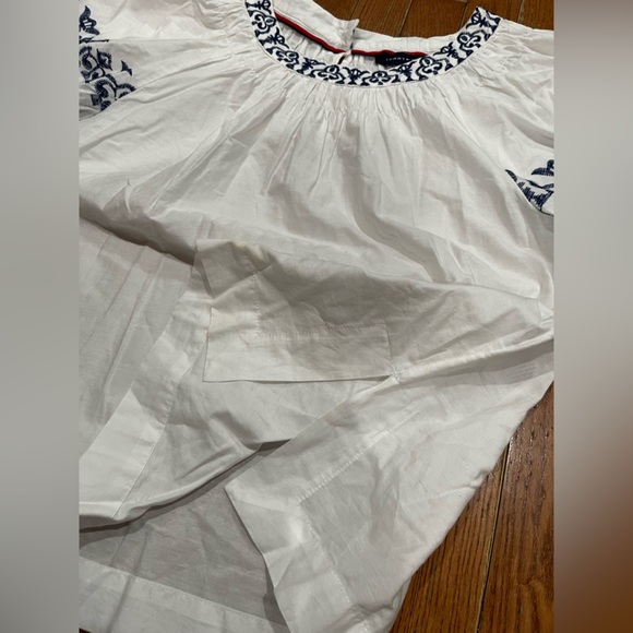 Tommy Hilfiger White and Blue Embroidered Blouse - Picture 9 of 13